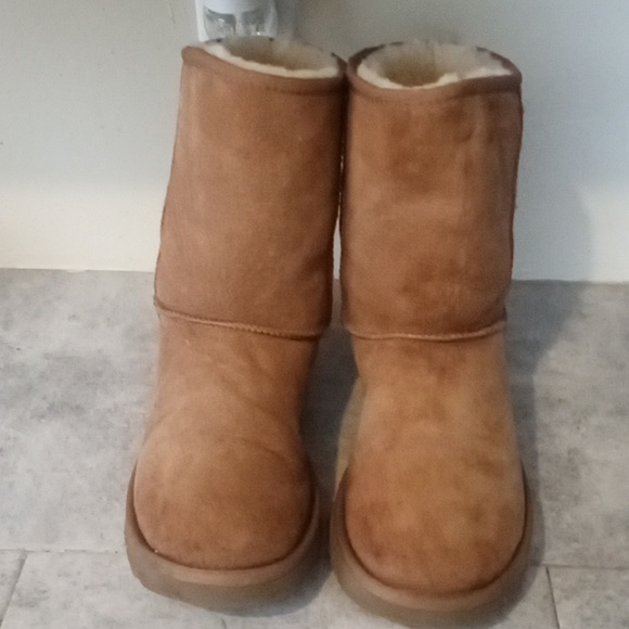 UGG boots size 10 women - Picture 3 of 6